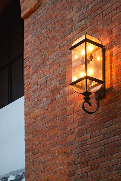 Ilumina tus exteriores con estilo y funcionalidad